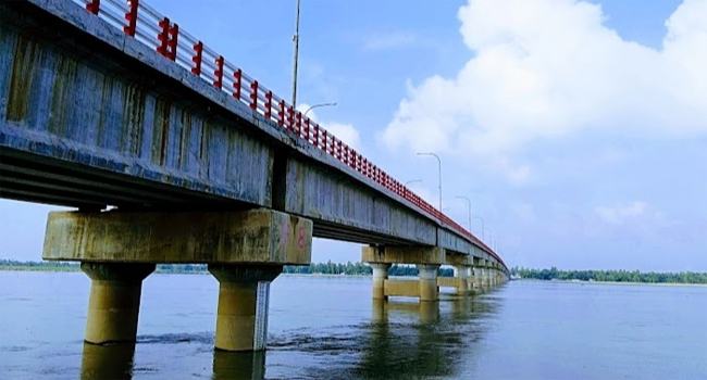 ফুলবাড়ীতে ধরলা, নীলকমল ও বারোমাসিয়া নদীর পানিবৃদ্ধি