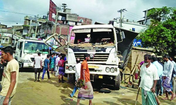 বারইয়ারহাট লেভেল ক্রসিংয়ে বারবার দুর্ঘটনা