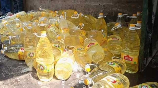 বরগুনায় পণ্য মজুদ করায় ব্যবসায়ীর কারাদণ্ড