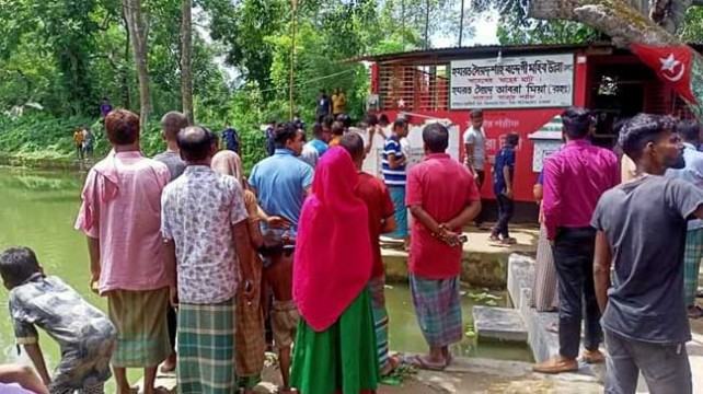 শায়েস্তাগঞ্জে মাজারের পুকুরে ভেসে উঠলো মানুষের মাথা