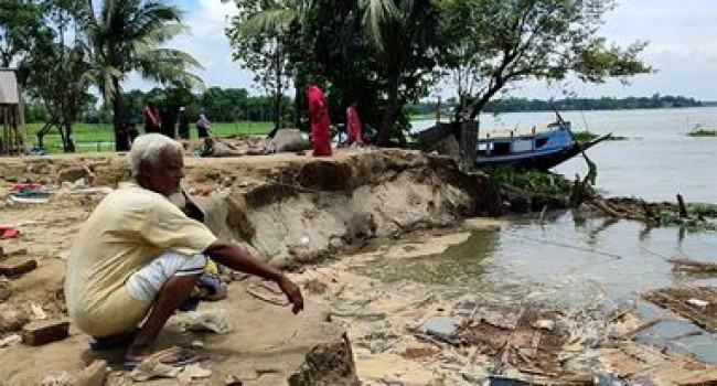 নবীনগরে মেঘনায় বিলিন ৩০টি বসতবাড়ি