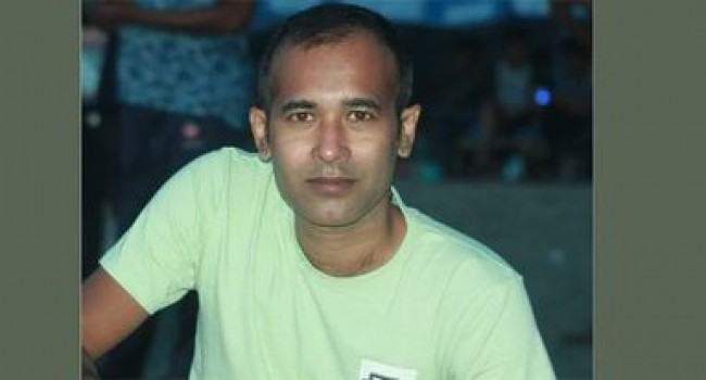 স্ত্রীর আলট্রাসনোগ্রাফি রিপোর্ট আনতে গিয়ে নিহত স্বামী, দেখলেন না অনাগত সন্তানের মুখ