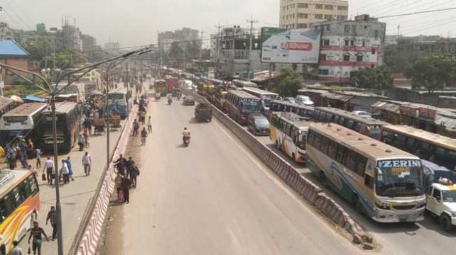আশুলিয়ায় ঢাকামুখী লেনে যানবাহনের চাপ