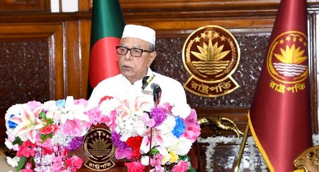 ঈদ আনন্দ থেকে কেউ যেন বঞ্চিত না হয় : রাষ্ট্রপতি