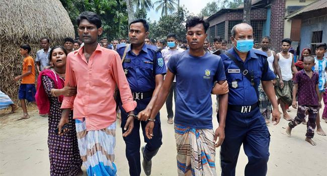 সুন্দরগঞ্জে টাকার দ্বন্দ্বে পিতাকে হত্যা, আটক ৪