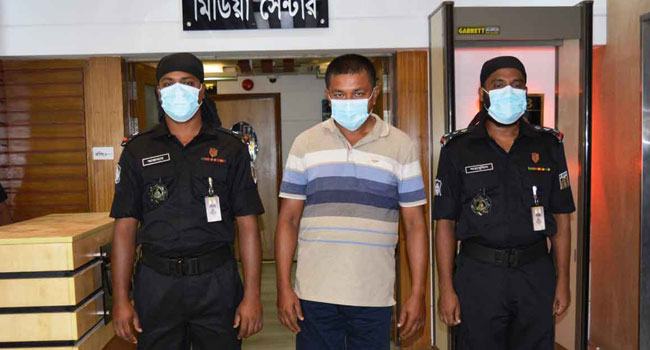 নারীদের টার্গেট করে চাকরির প্রলোভন, পরে শ্লীলতাহানি