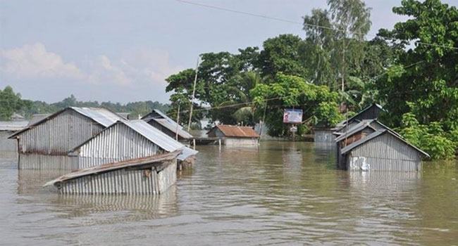 বানভাসিদের প্রয়োজন একটু সহানুভূতি