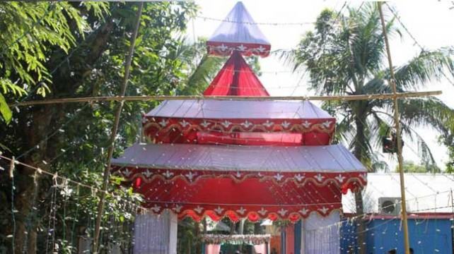 বিয়ে বাড়িতে নিজের গায়ে আগুন, গৃহবধূর মৃত্যু