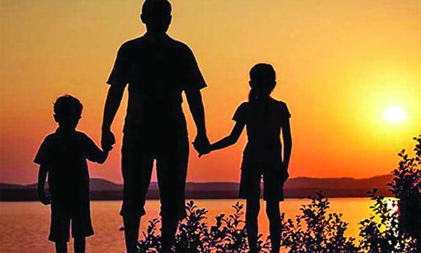 তিনিও একজন বাবা