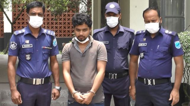 আল্লাহ ও মহানবীকে সা: নিয়ে কটুক্তি, যুবক গ্রেফতার