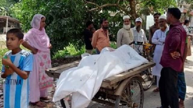শিবচরে বাস চাপায় পথচারী নিহত