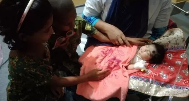ট্রাকচাপায় জন্ম নেয়া শিশুকে ৫ লাখ টাকা দেয়ার নির্দেশ