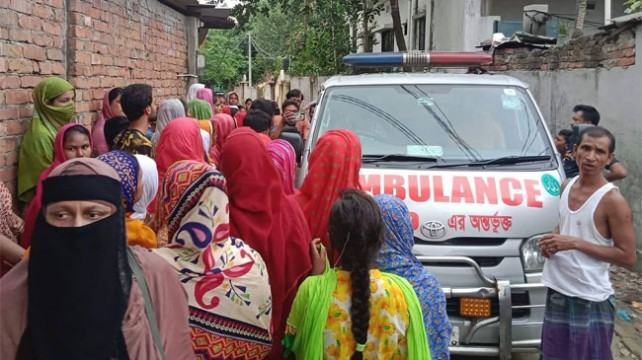 আশুলিয়ায় নৌকাডুবি, অন্তঃসত্ত্বা নারীর লাশ উদ্ধার