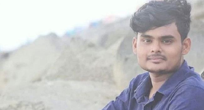 দুর্বৃত্তের ছুরিকাঘাতে শাবি শিক্ষার্থী খুন