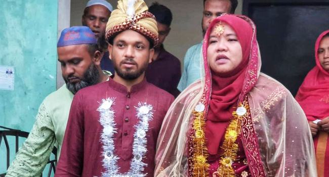 প্রেমের টানে গাজীপুরে মালয়েশিয়ান তরুণী নুরকারমিলা