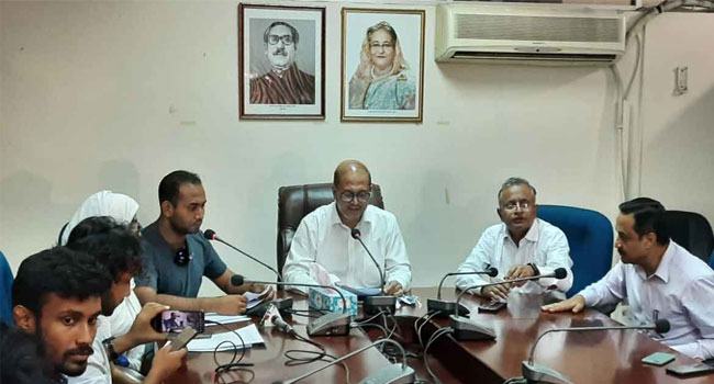 স্থগিত করলেন মহিউদ্দিন রনি