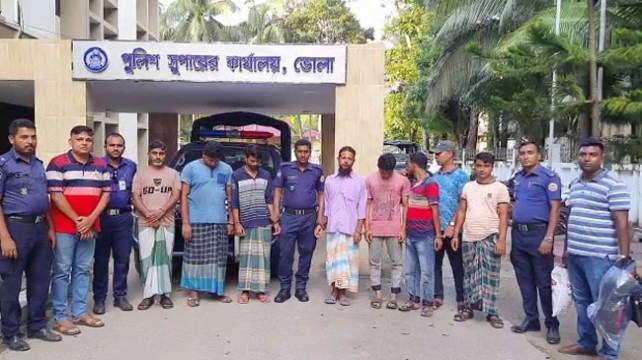 ১০টি মোটরসাইকেলসহ চোর চক্রের ৭ সদস্য আটক