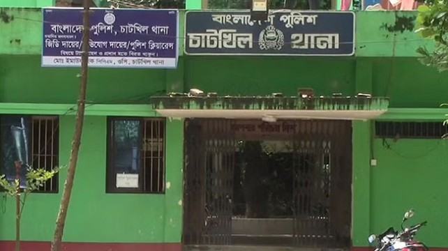 নোয়াখালীতে কলেজছাত্রের ঝুলন্ত লাশ উদ্ধার