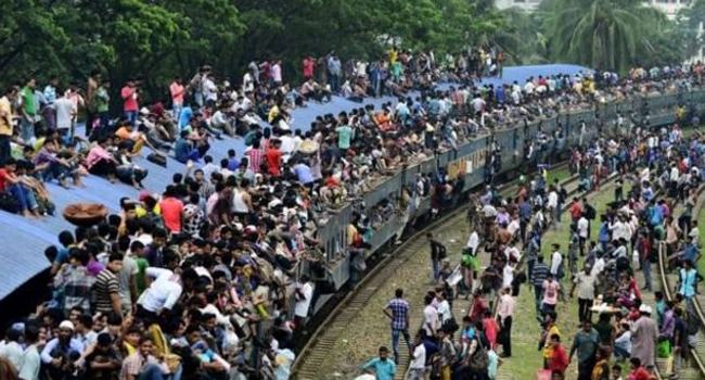 রেলের কালো বিড়াল তাড়াবে কে