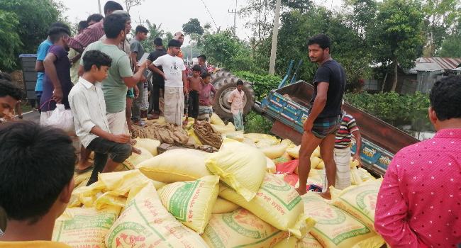 ডোমারে সড়ক দুর্ঘটনায় নিহত ২