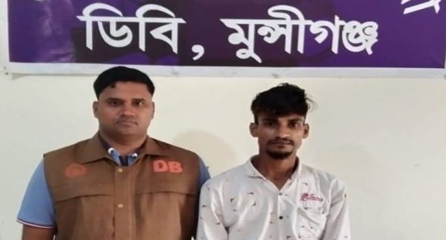 সেই অস্ত্রধারী যুবক ১০০ পিস ইয়াবাসহ গ্রেফতার