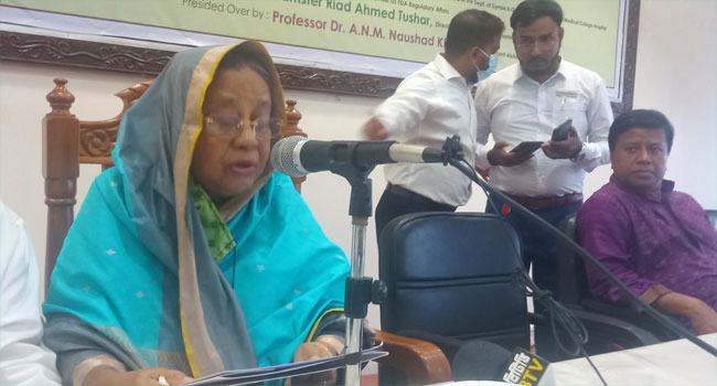 প্রেসিডেন্ট আব্দুল হামিদ মেডিক্যাল কলেজে নবীন বরণ অনুষ্ঠিত