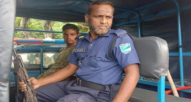 বাবাকে কুপিয়ে হত্যার পর মসজিদের ইমামকে মাইকে প্রচার করতে বলেন ছেলে
