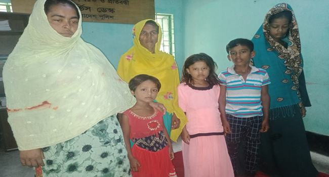 নোয়াখালীতে নারী শিশুসহ ৭ রোহিঙ্গা আটক