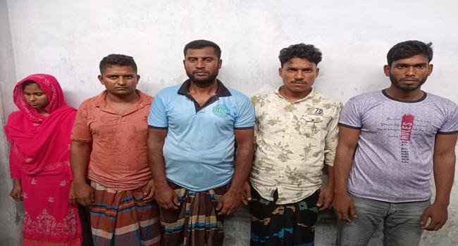 রাজশাহীতে উচ্চশব্দে গান বাজাতে নিষেধ করায় খুনের ঘটনায় গ্রেফতার ৫