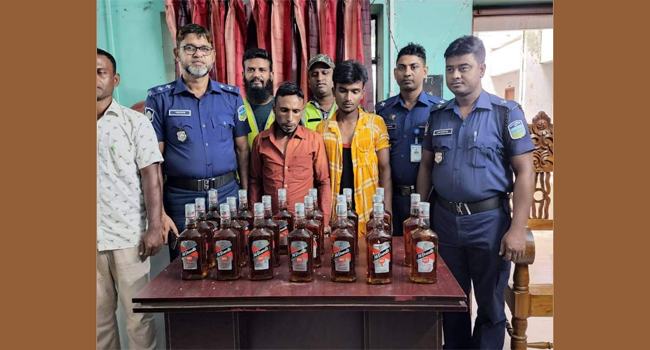 পূর্বধলায় ভারতীয় মদসহ ২ জনকে আটক