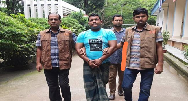 মধুপুরে চলন্ত বাসে ডাকাতি ও ধর্ষণের ঘটনার মূল হোতাকে ৫ দিনের রিমান্ড