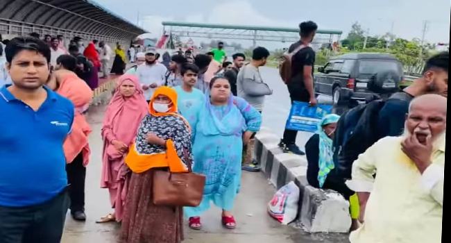 এক্সপ্রেসওয়েতে কমেছে বাস চলাচল : ভোগান্তিতে যাত্রীরা