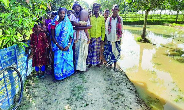 ২২ বছর পর রাস্তা পেল পোরশার ছাওড় শিয়ালডাঙ্গা গ্রামবাসী