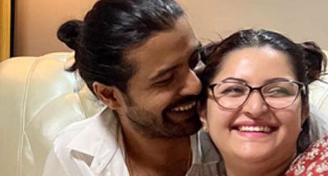 পরীমণির কোলে এলো সন্তান