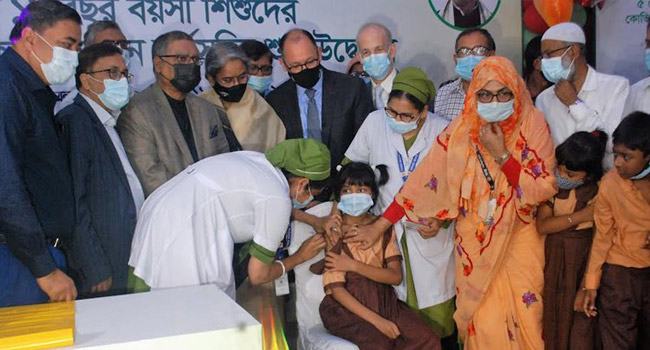 ৫-১১ বছর বয়সী শিশুদের করোনা টিকা কার্যক্রমের উদ্বোধন