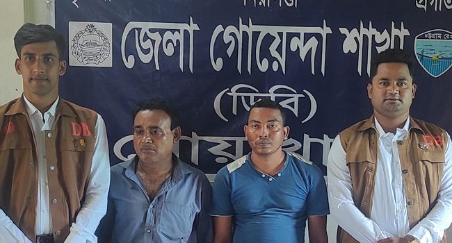 নোয়াখালীতে ১০ টাকার জন্য অটোচালককে হত্যা : গ্রেফতার ২