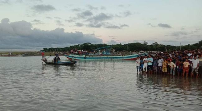 পদ্মায় গোসলে নেমে শিশুর মৃত্যু