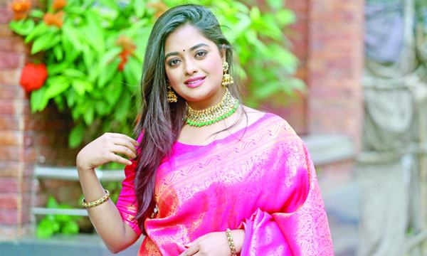 বউ-শাশুড়িতে শাকিলা পারভীন