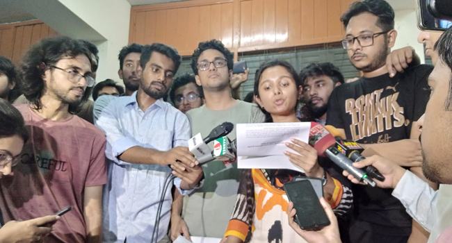 ছাত্রলীগের কর্মসূচি দেয়ায় শিক্ষার্থীদের বিক্ষোভে উত্তাল বুয়েট