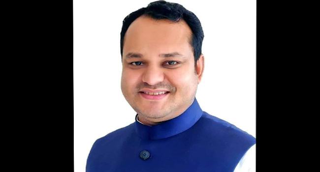 মানবতার ফেরিওয়ালা ভান্ডারিয়া উপজেলা চেয়ারম্যান