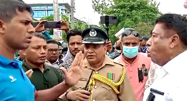 ছাত্রলীগকে লাঠিপেটা : বরগুনার আরো ৫ পুলিশ সদস্য প্রত্যাহার