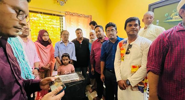ভোলায় পুলিশের গুলিতে নিহত ২ নেতার পরিবারকে জেডআরএফের সহায়তা