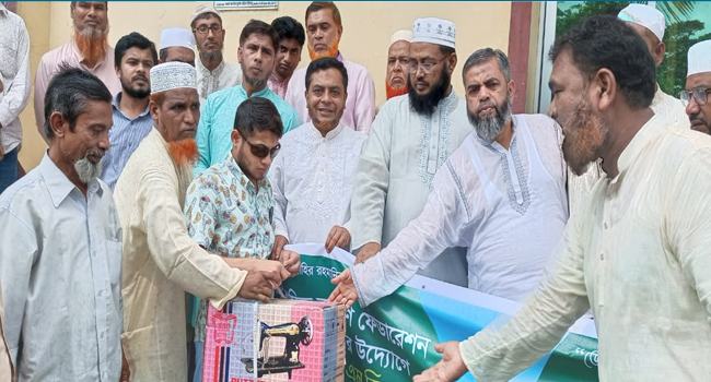 বিএম ডিপোতে অগ্নিকাণ্ডে ক্ষতিগ্রস্ত পরিবারকে শ্রমিক কল্যাণের তরফে পুর্নবাসন