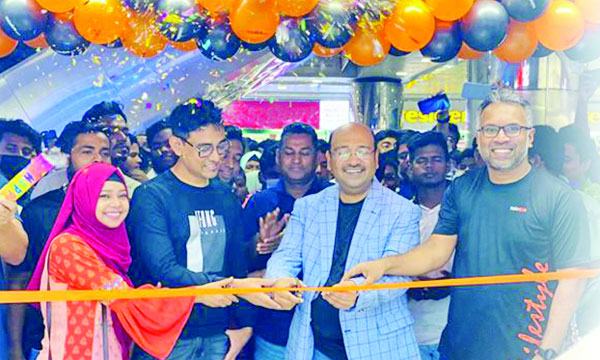সেলেক্সট্রার অফলাইনে যাত্রা শুরু