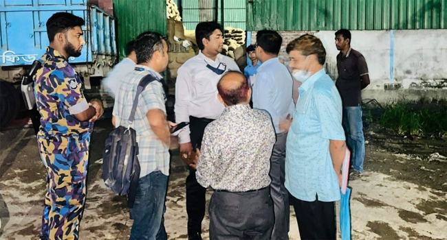 শেরপুরে চালের দাম নিয়ন্ত্রণে অভিযান, এক প্রতিষ্ঠানকে ২ লাখ টাকা জরিমানা