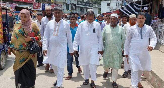 মুন্সিগঞ্জে বিএনপির কর্মসূচির বিরুদ্ধে আওয়ামী লীগের প্রতিবাদ মিছিল