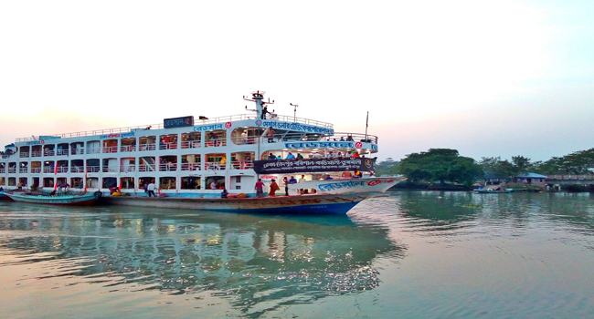 লোকসানে ঢাকা-ইন্দুরকানী রুটে ফের লঞ্চ চলাচল বন্ধ
