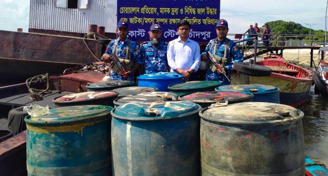 চাঁদপুরে ২ হাজার ৪০০ লিটার অবৈধ ডিজেল জব্দ