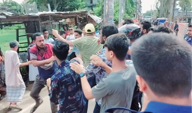 পাথরঘাটায় বিএনপির প্রতিষ্ঠাবার্ষিকীতে ছাত্রলীগের হামলা, আহত ৬