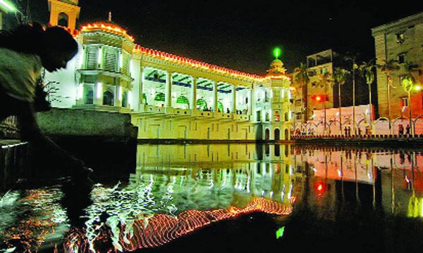 ঢাকার হোসেনী দালান